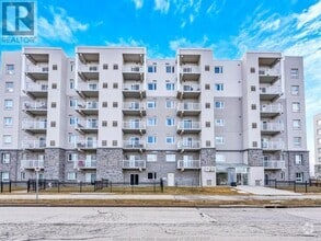 Building Photo - 1611 Banwell Rd