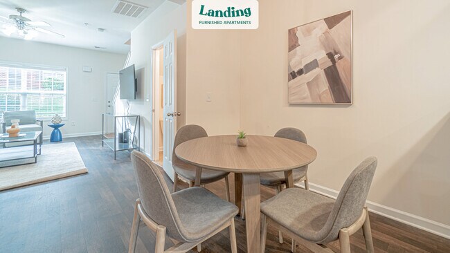 Foto del edificio - 4005 Clinton Ln