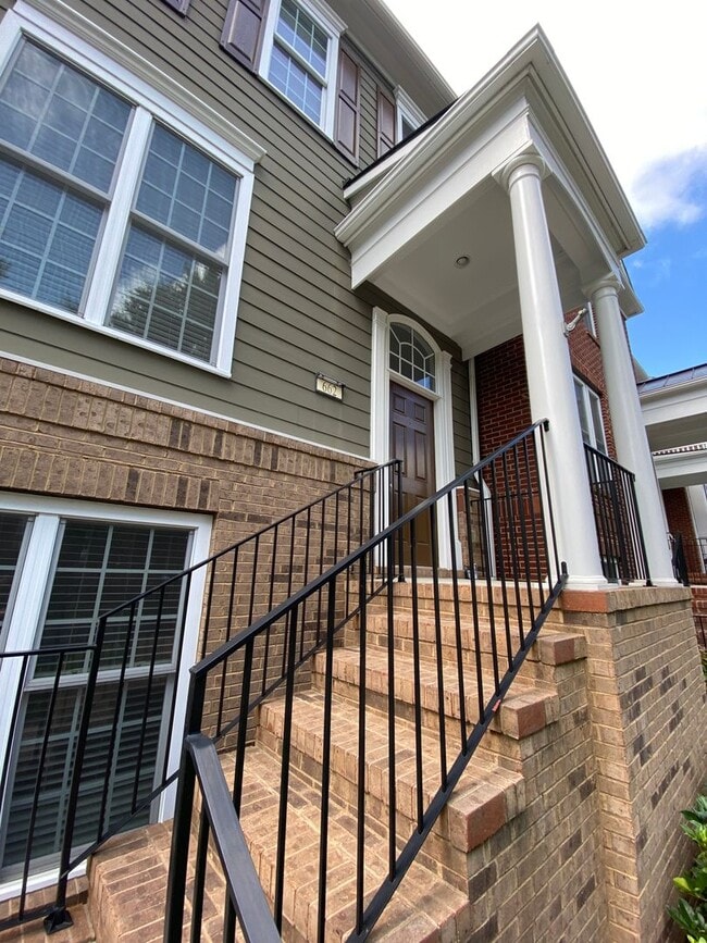 Building Photo - Exclusively Offered by Muse Realty, LLC