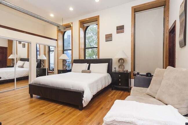 Foto del edificio - 548 N Wells St