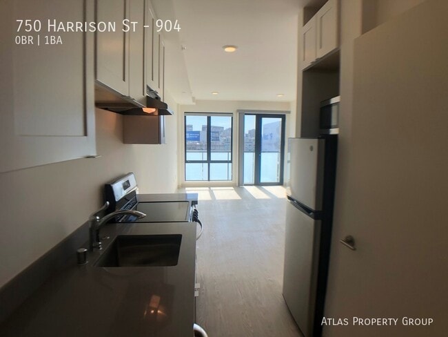 Building Photo - 6 WEEKS FREE! Beautiful New Studio Close t...
