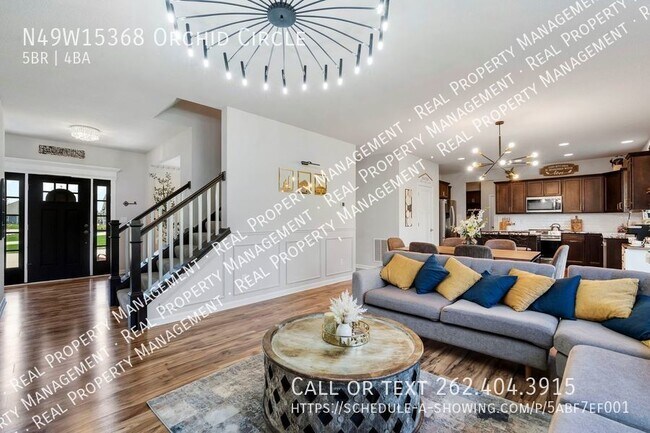 Foto del edificio - Stunning 5 Bedroom Single Family Home