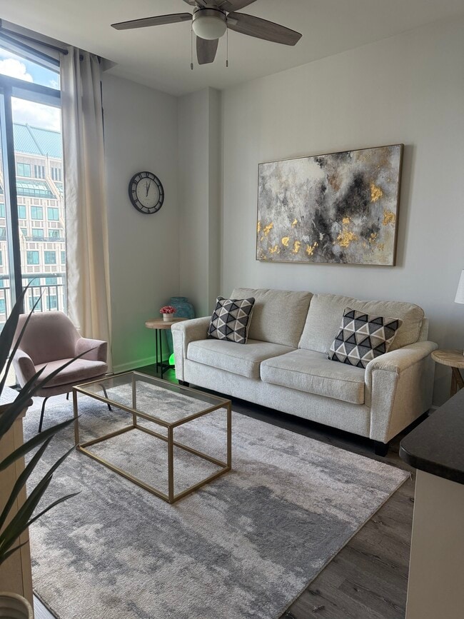 Photo - 3040 Peachtree Rd NW Apartment