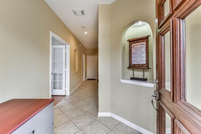 Foto del edificio - 7146 Windwater Pkwy N