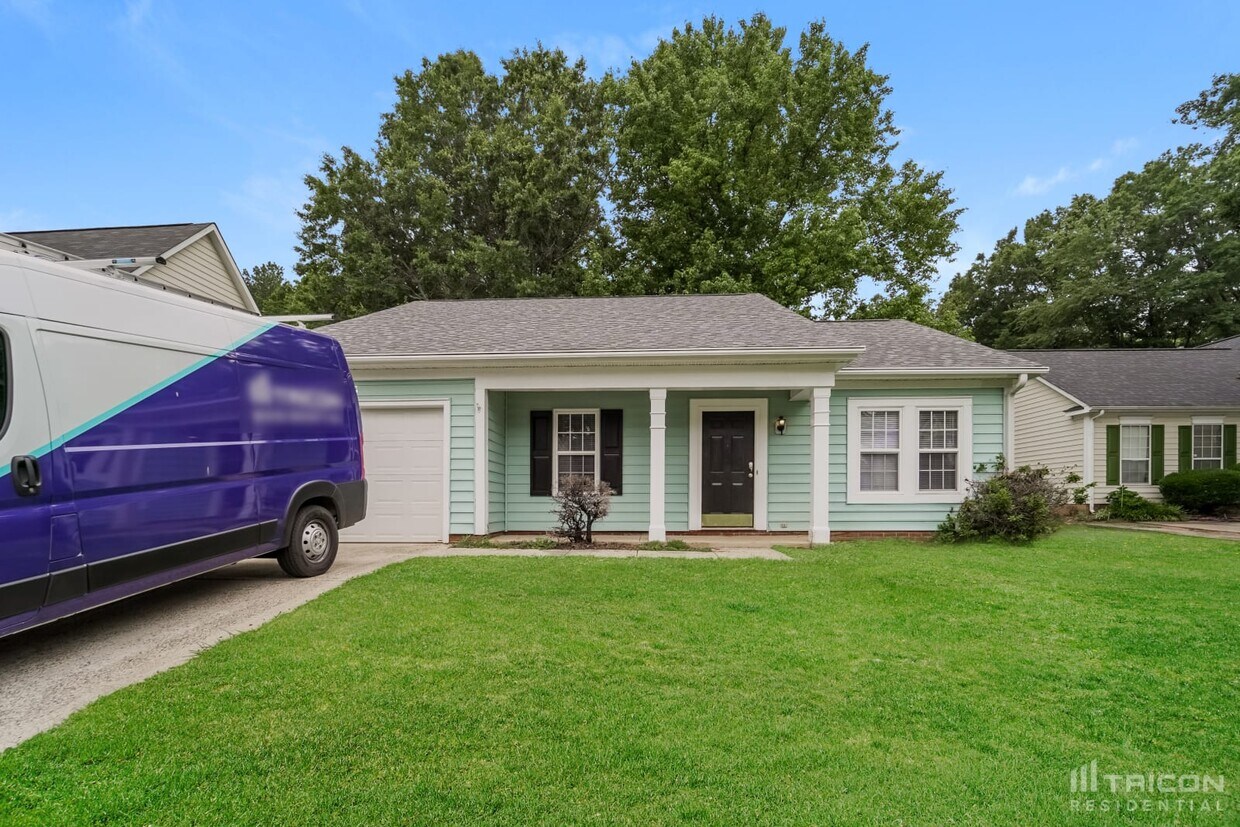 Primary Photo - 3215 Periwinkle Court Charlotte NC