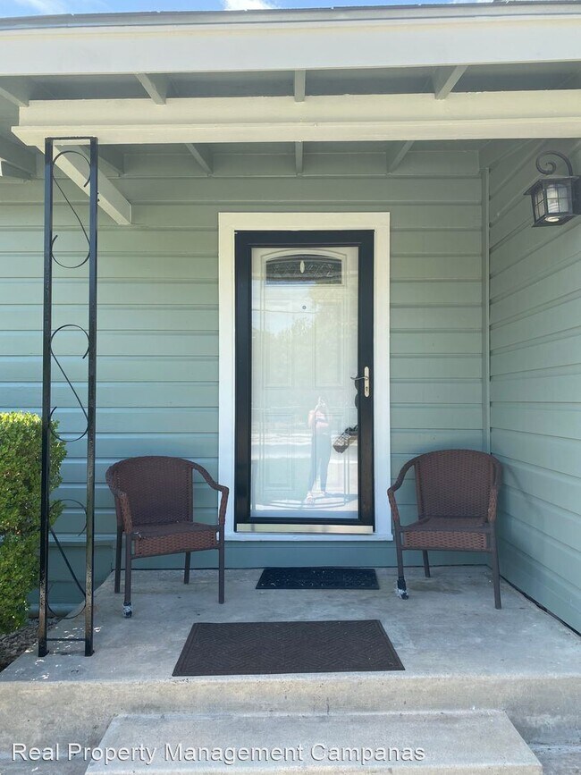 Foto del edificio - 2 br, 1 bath House - 1418 W Gerald Ave