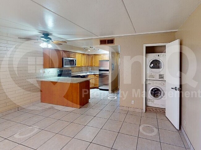 Foto del edificio - 55 N Cherry Ave