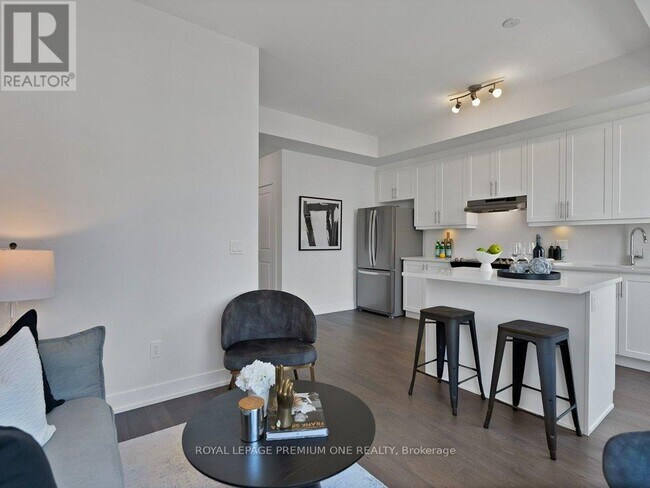 Photo du bâtiment - 9570-9570 Islington Ave