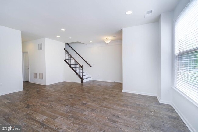 Building Photo - 23503 Adagio Terrace