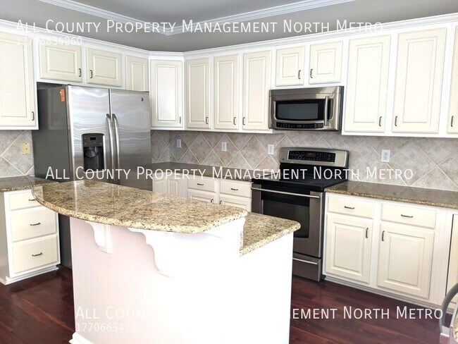 Foto del edificio - Sought after Heritage at Roswell Subdivision