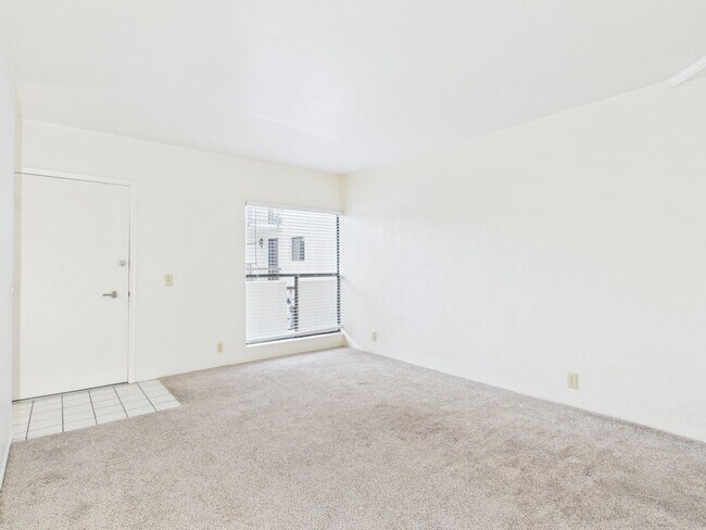 Foto del edificio - 1 bedroom Ocean Forest condo for rent