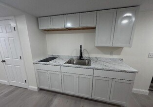 Building Photo - 30 Gaglione Ct
