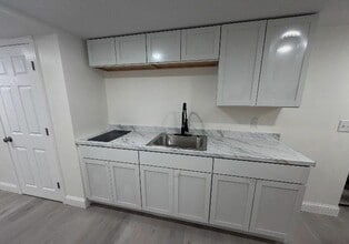 Building Photo - 30 Gaglione Ct
