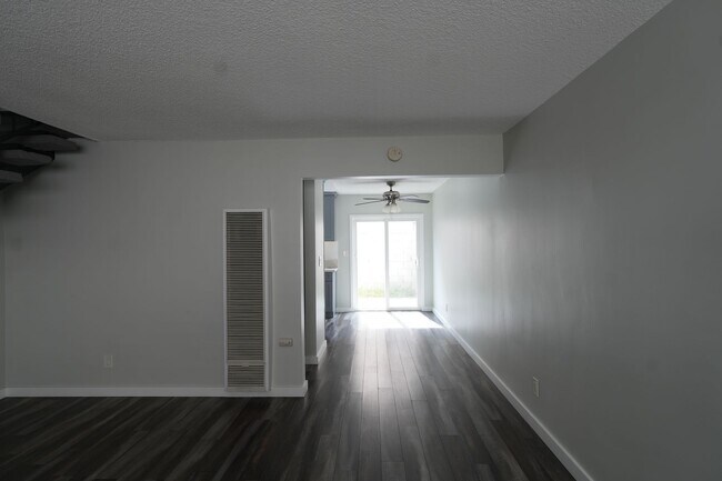 Building Photo - 5309-11 Boswell Place