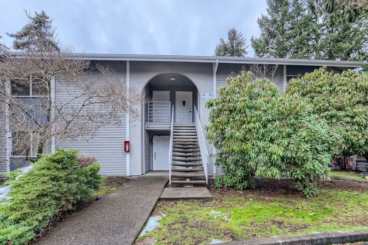 Primary Photo - Bright and Beautiful 1 Bed 1 Bath Redmond ...
