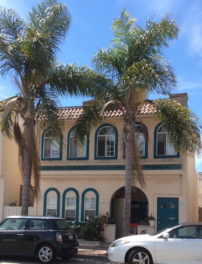 Lower Unit WITH RARE 2 CAR ATTACHED GARAGE - 27 Granada Ave