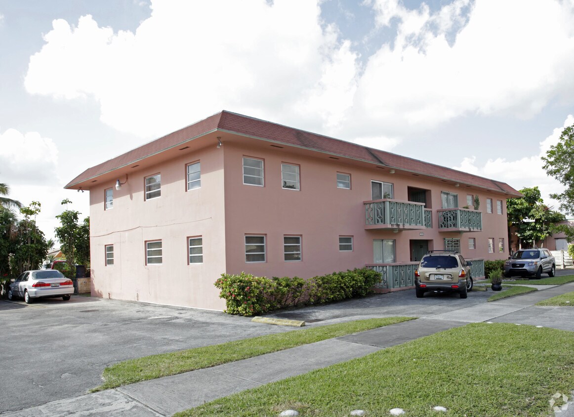 Primary Photo - 1500 SW 66th Ct