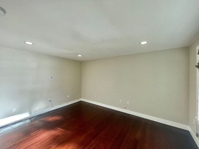 Foto del edificio - Great Home for rent