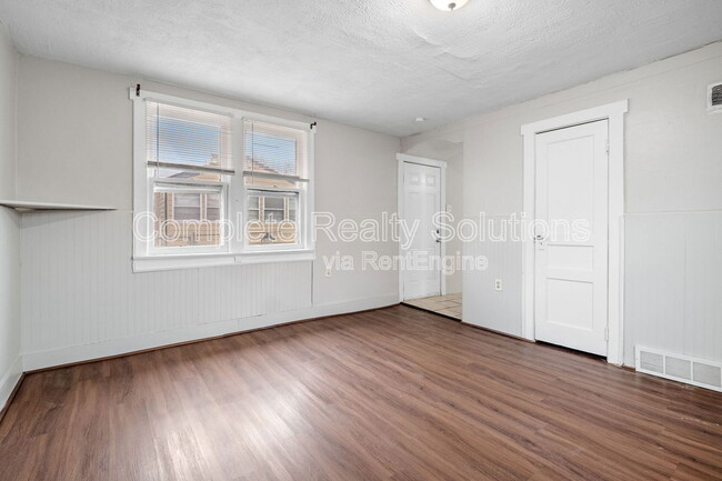 Building Photo - 221 W Felton Ave