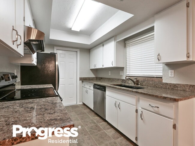 Foto del edificio - 4134 Shady Oaks Ct