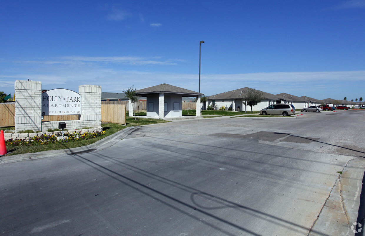 Building Photo - Holly Park Apartments