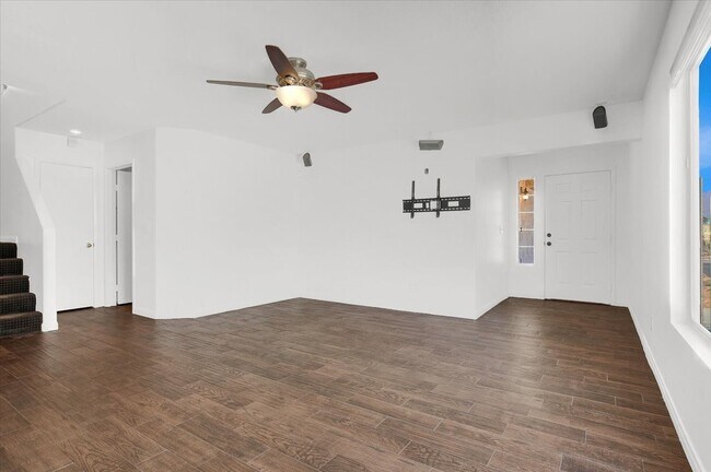 Building Photo - 5301 Bright Sky Ct