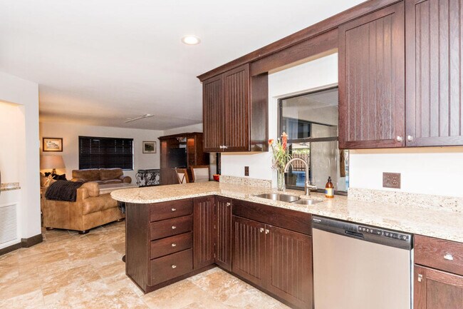 Building Photo - 13808 Geranium Pl