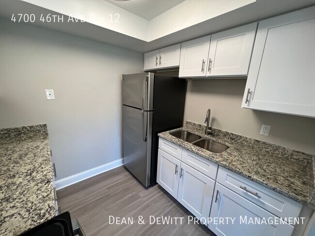 Foto del edificio - 4700 46th Ave N