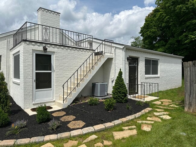 Building Photo - 5224 Jacksboro Pike