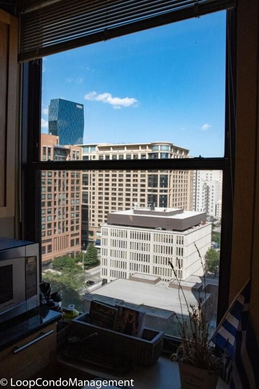 Foto del edificio - 600 S Dearborn St