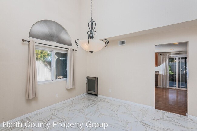 Foto del edificio - 3 br, 2.5 bath House - 1995 Casablanca Ct