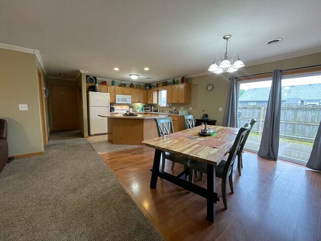Building Photo - 360° VIRTUAL TOUR ~ Captivating Home!