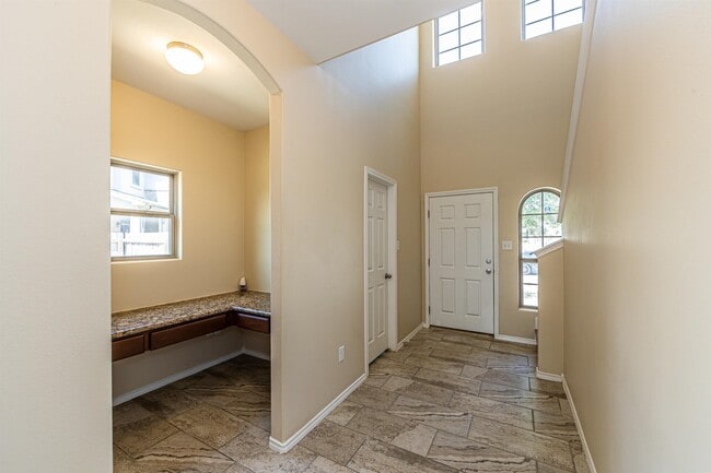 Building Photo - 11234 Sierra Gorda Dr
