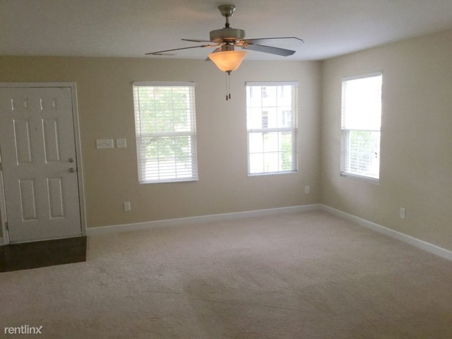 Building Photo - 5603 Falkland Dr