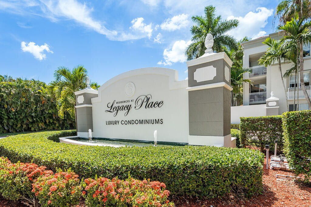 Foto principal - 11015 Legacy Ln