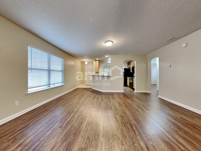 Foto del edificio - 3623 Silver Bluff Blvd