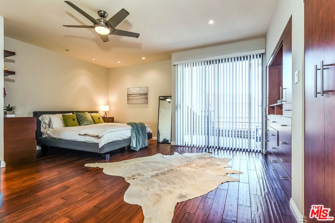 Foto principal - 4604 Glencoe Ave