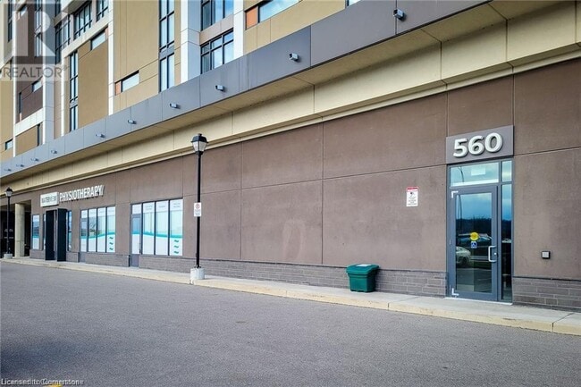 Building Photo - 560 N Service Rd
