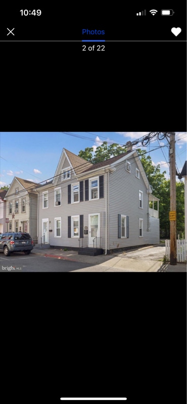 Building Photo - 310 N Locust St