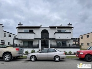 Building Photo - 8081 Constantine Dr