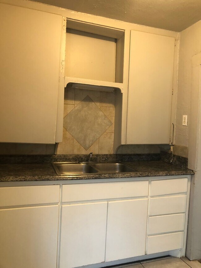 Foto del edificio - Located in Bivins, walking distances to sh...