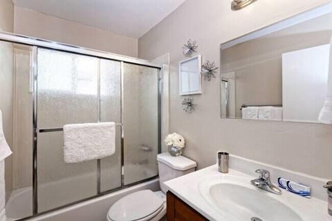 Foto del edificio - 4015 Howe Street