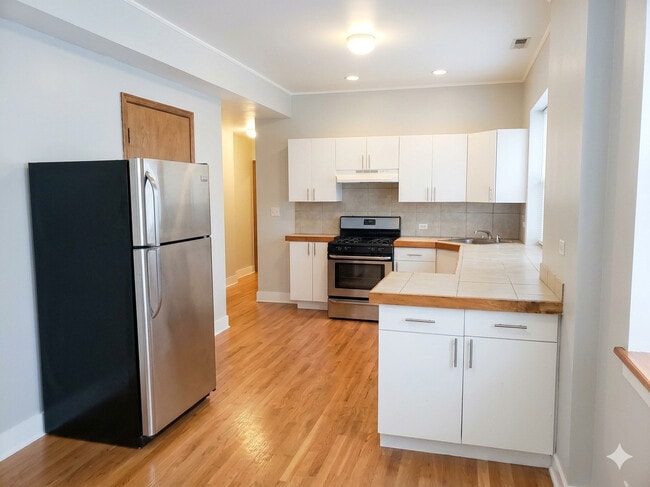 Building Photo - 4450 Sheridan Park Apartments