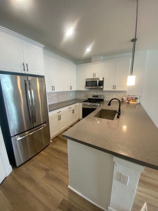 Foto del edificio - Stunning, brand new 3BD/2.5BA home in Righetti Ranch