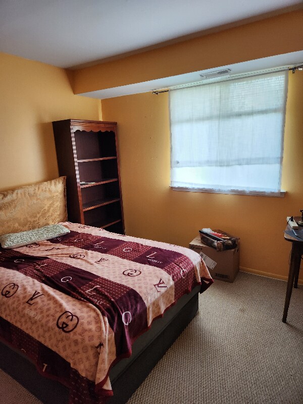 Foto del edificio - 9921 Bustleton Ave