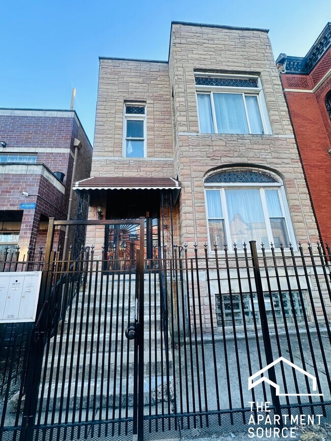 Foto del edificio - 2809 W Warren Blvd