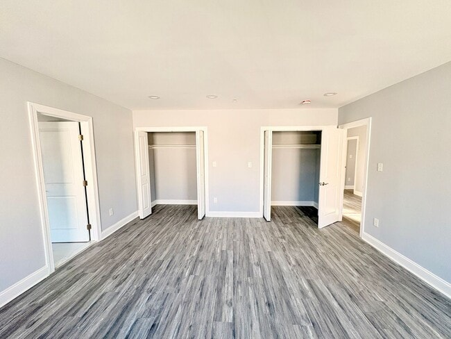 Foto del edificio - 6710 Hudson St