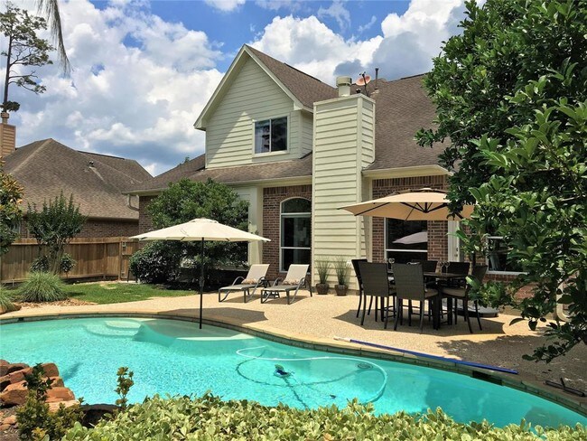Building Photo - 6415 Holden Mills Dr