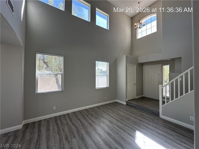 Foto del edificio - 9712 Floweret Ave