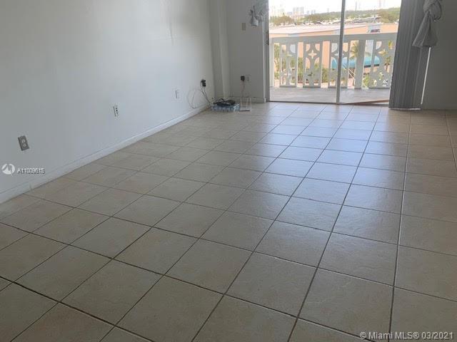 Building Photo - 13155 Ixora Ct